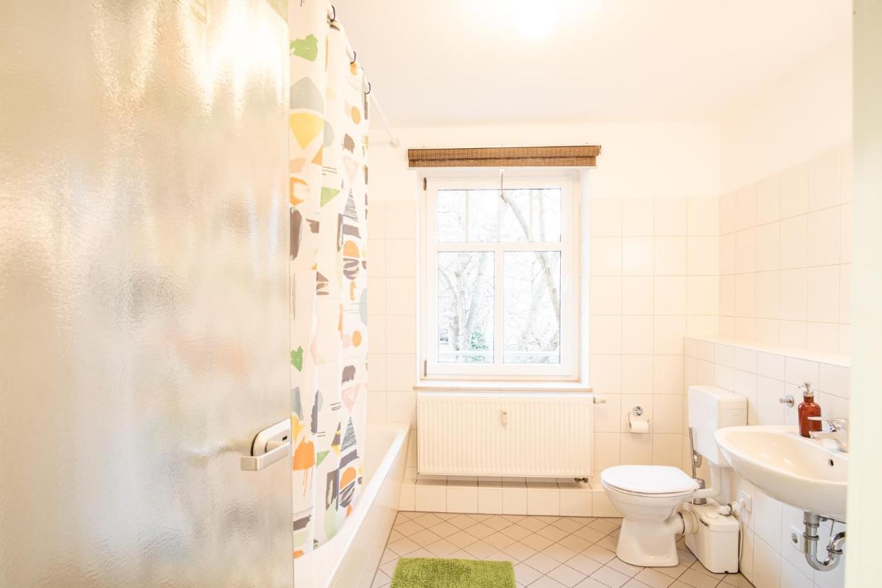 Helle Ferienwohnung Im Hinterhof Dresden Luaran gambar