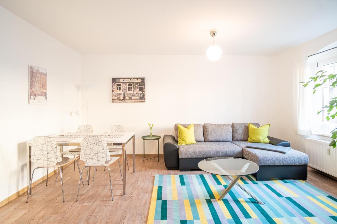Helle Ferienwohnung Im Hinterhof Dresden Luaran gambar